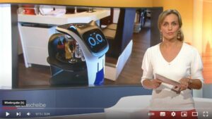 ZDF-Drehscheibe-Bericht-über-BellaBot Service-Roboter